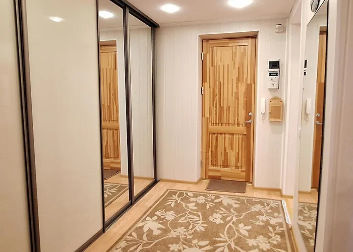 Airport - Bath - Kids Friendly * 塔林