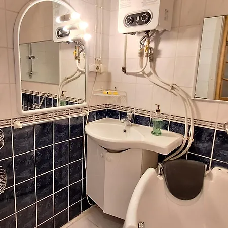 Airport - Bath - Kids Friendly