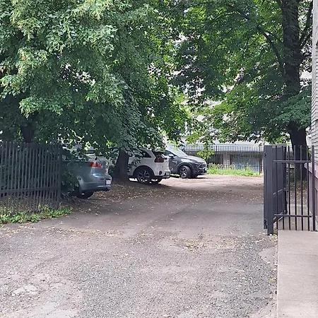 Airport - Bath - Kids Friendly *